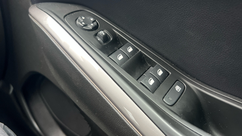 Vauxhall Grandland 1.2 Turbo Elite 5dr Petrol Hatchback